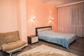 Гостиница VIP House Hotel Самара 2-комнатный номер студия-6