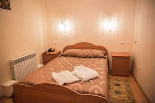 Гостиница VIP House Hotel Самара 2-комнатный номер люкс-1