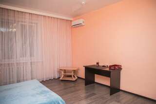 Гостиница VIP House Hotel Самара 2-комнатный номер студия-3