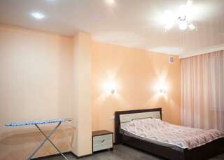 Гостиница VIP House Hotel Самара Номер студия с 1 двуспальной кроватью-3